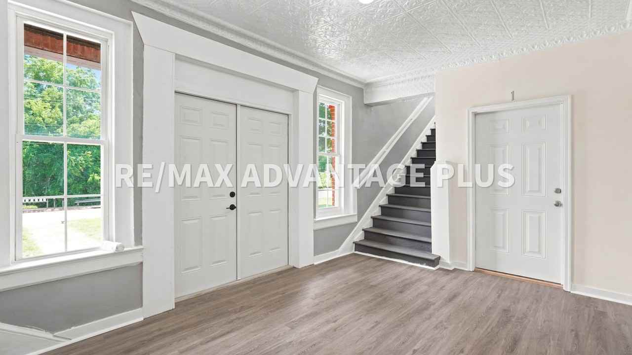Moses Lofts - Photo 3 of 50