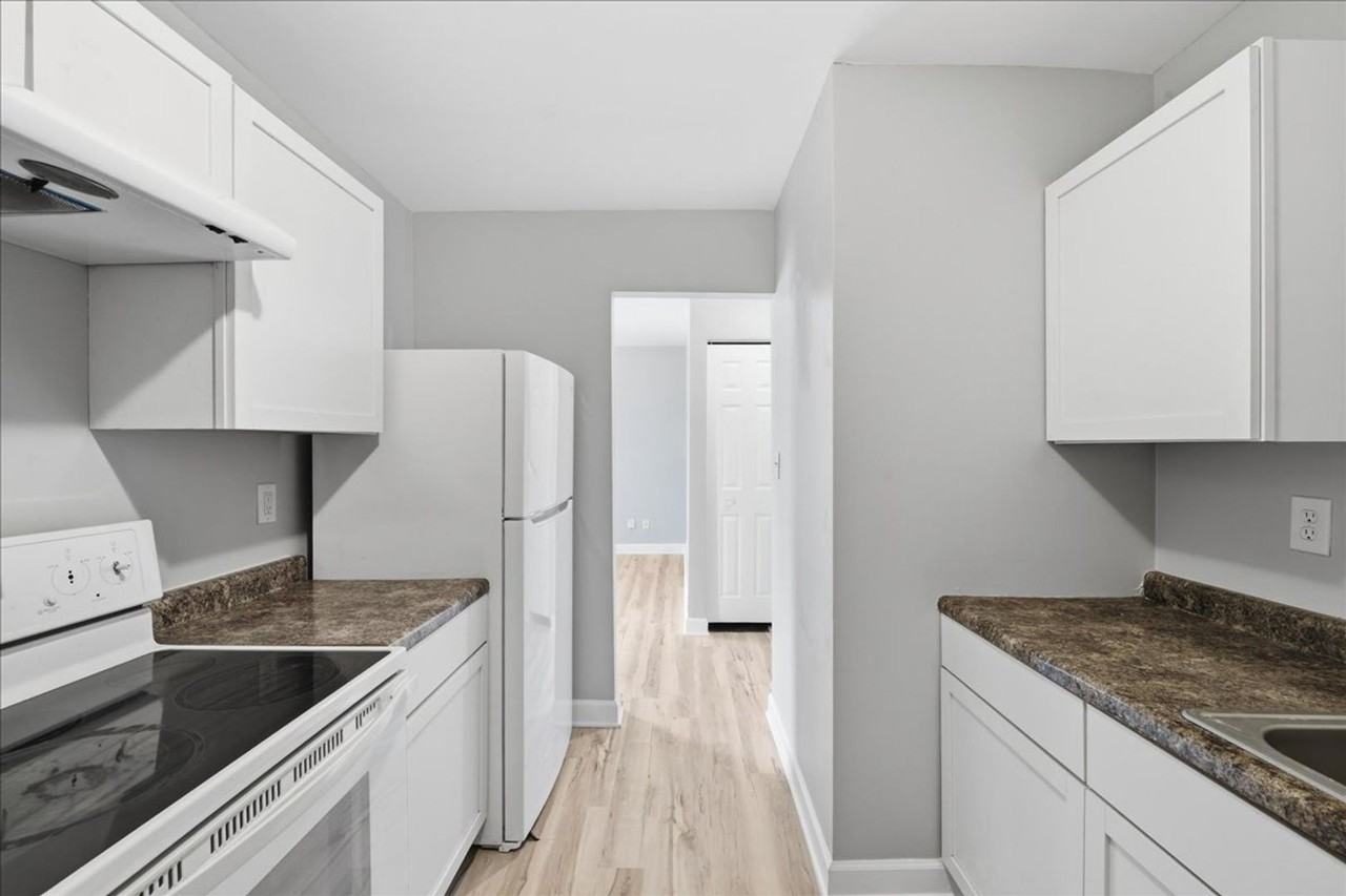 2810 Adams St - Photo 6 of 12
