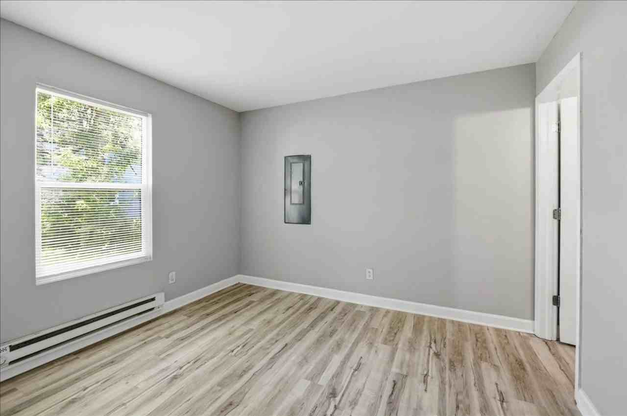 2810 Adams St - Photo 7 of 12