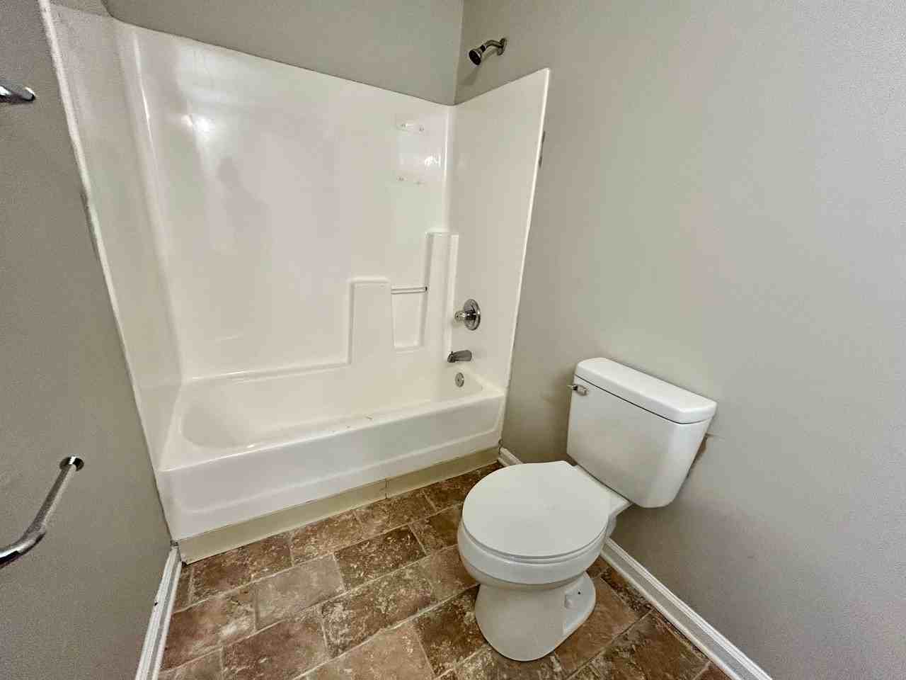 2084 Cornerstone Dr #C - Photo 7 of 8