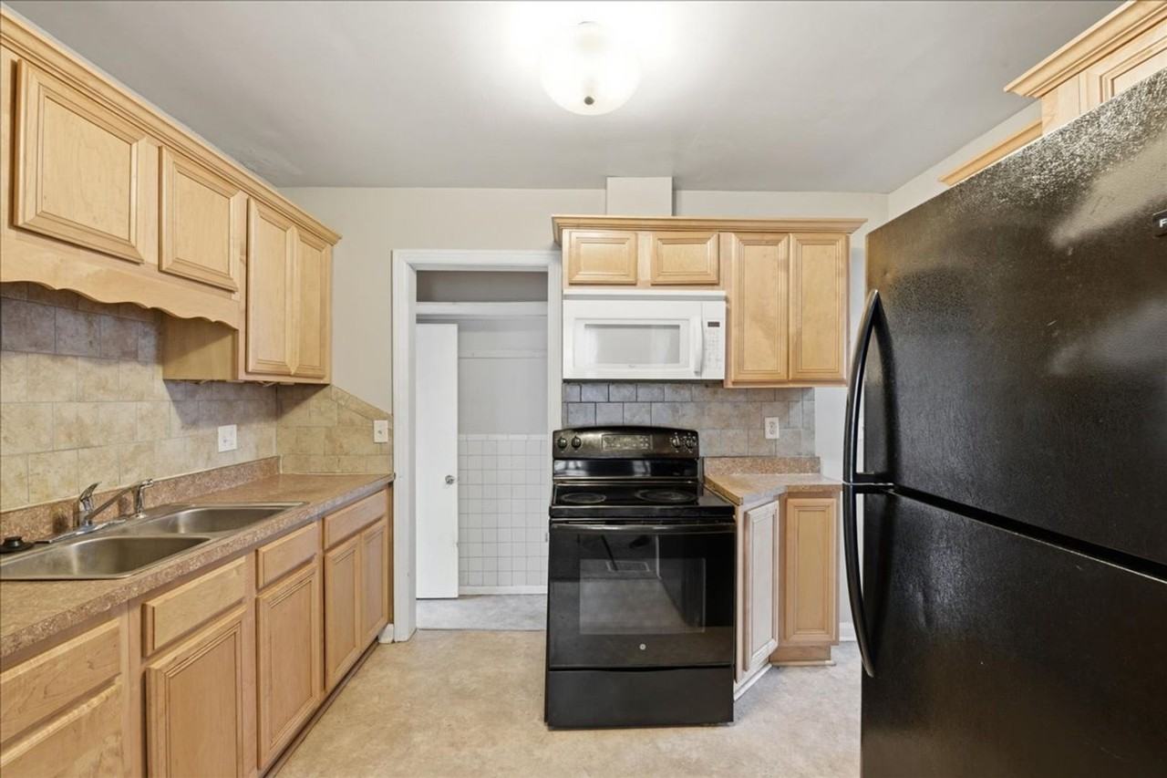 3436 N Lasalle St - Photo 7 of 18