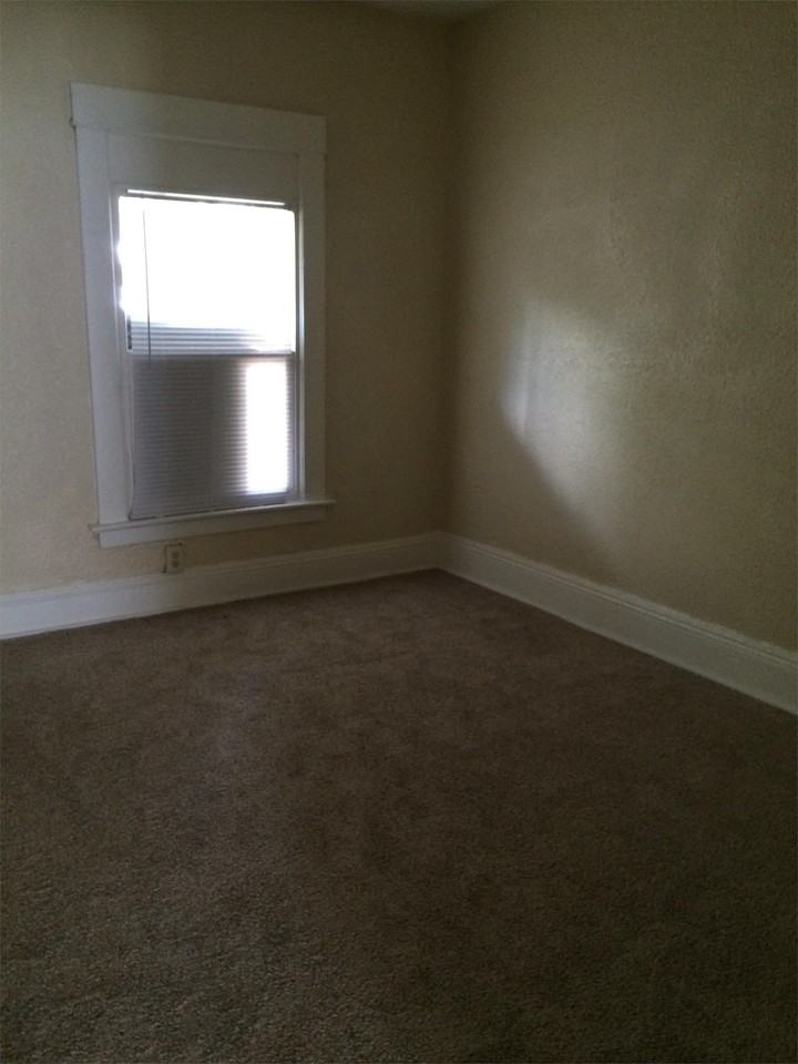 612 W 1st St #612-2 - Photo 5 of 7