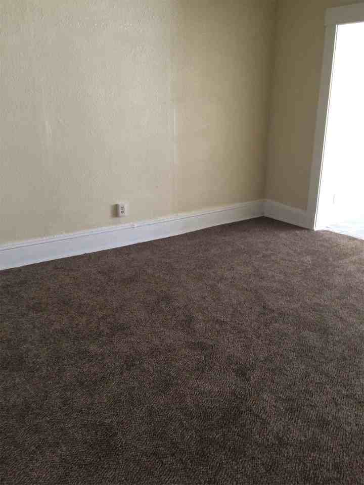612 W 1st St #612-2 - Photo 6 of 7