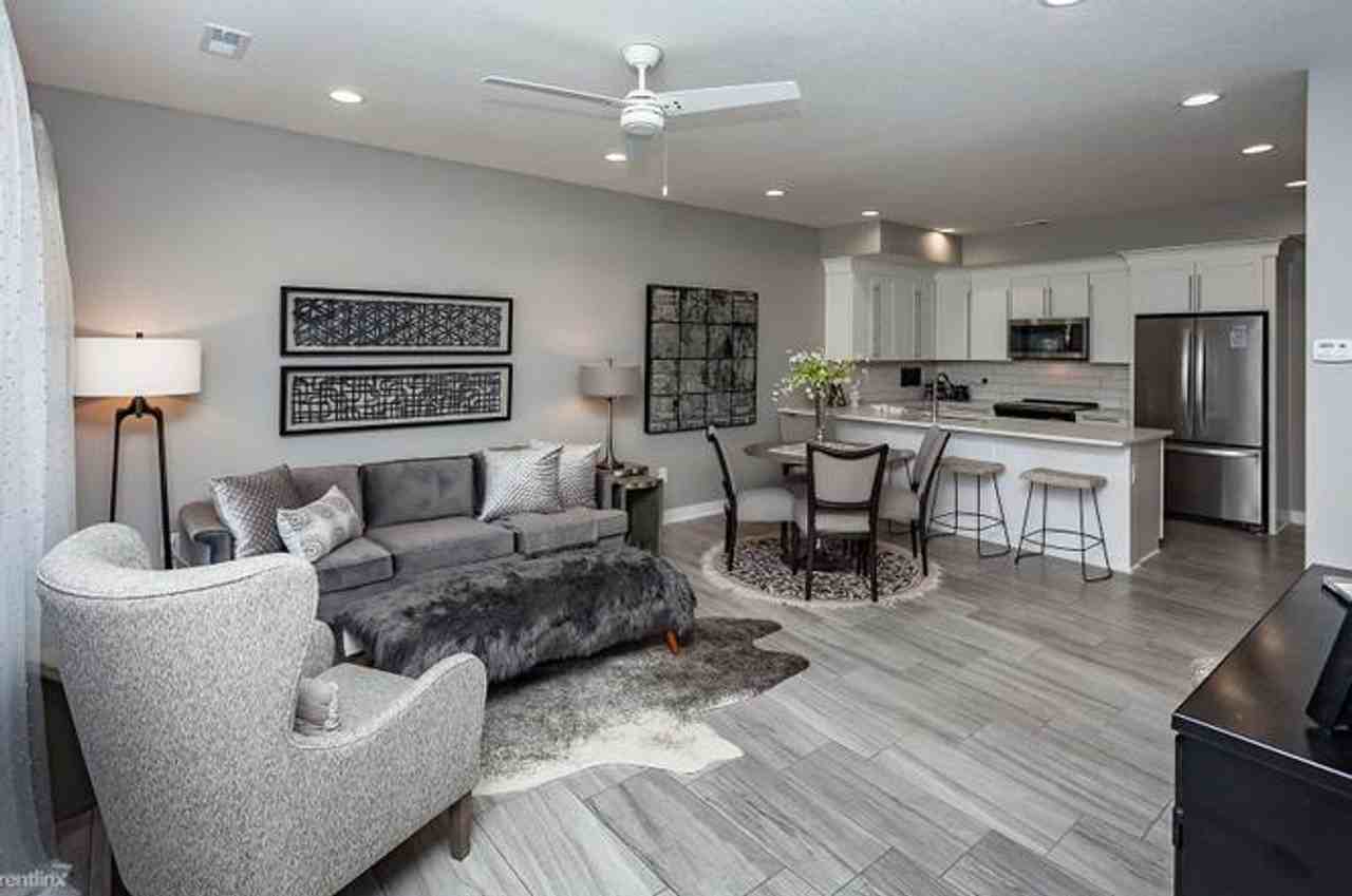 2310 Se Chayse Ln - Photo 6 of 18