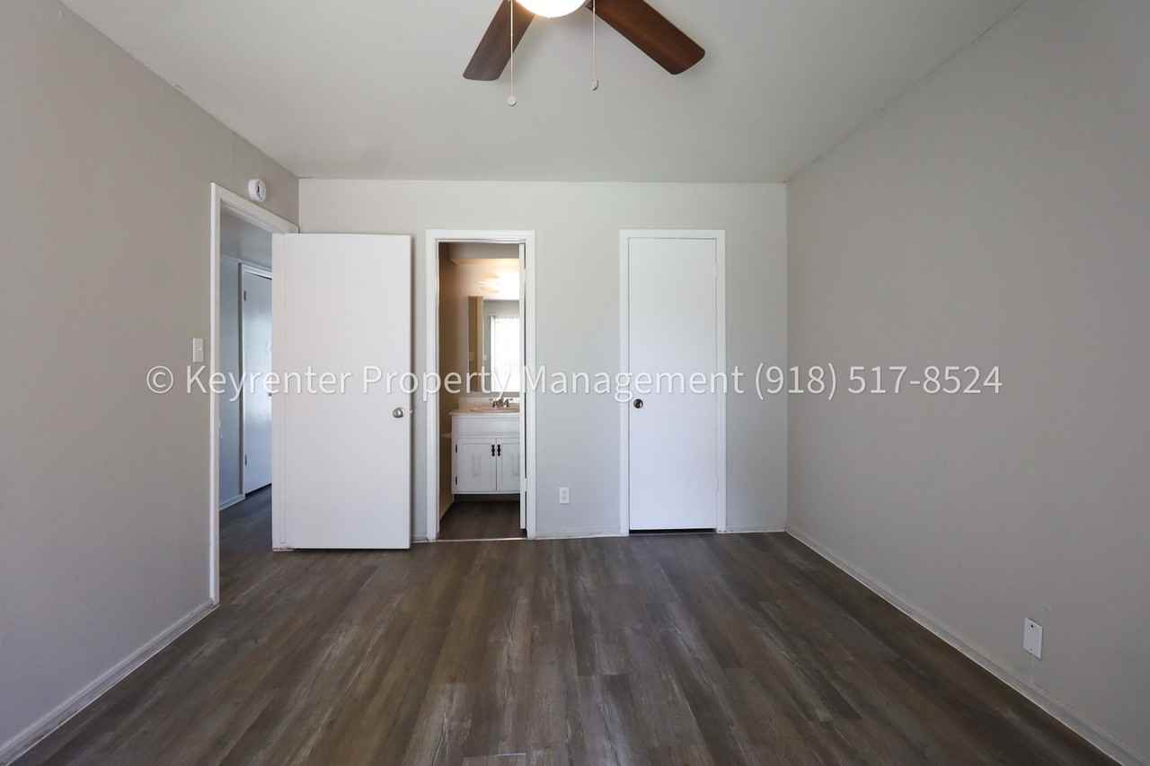 4318 E 67th St #571 - Photo 4 of 24