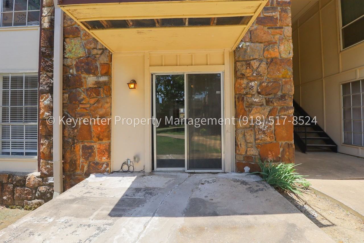 4318 E 67th St #571 - Photo 6 of 24
