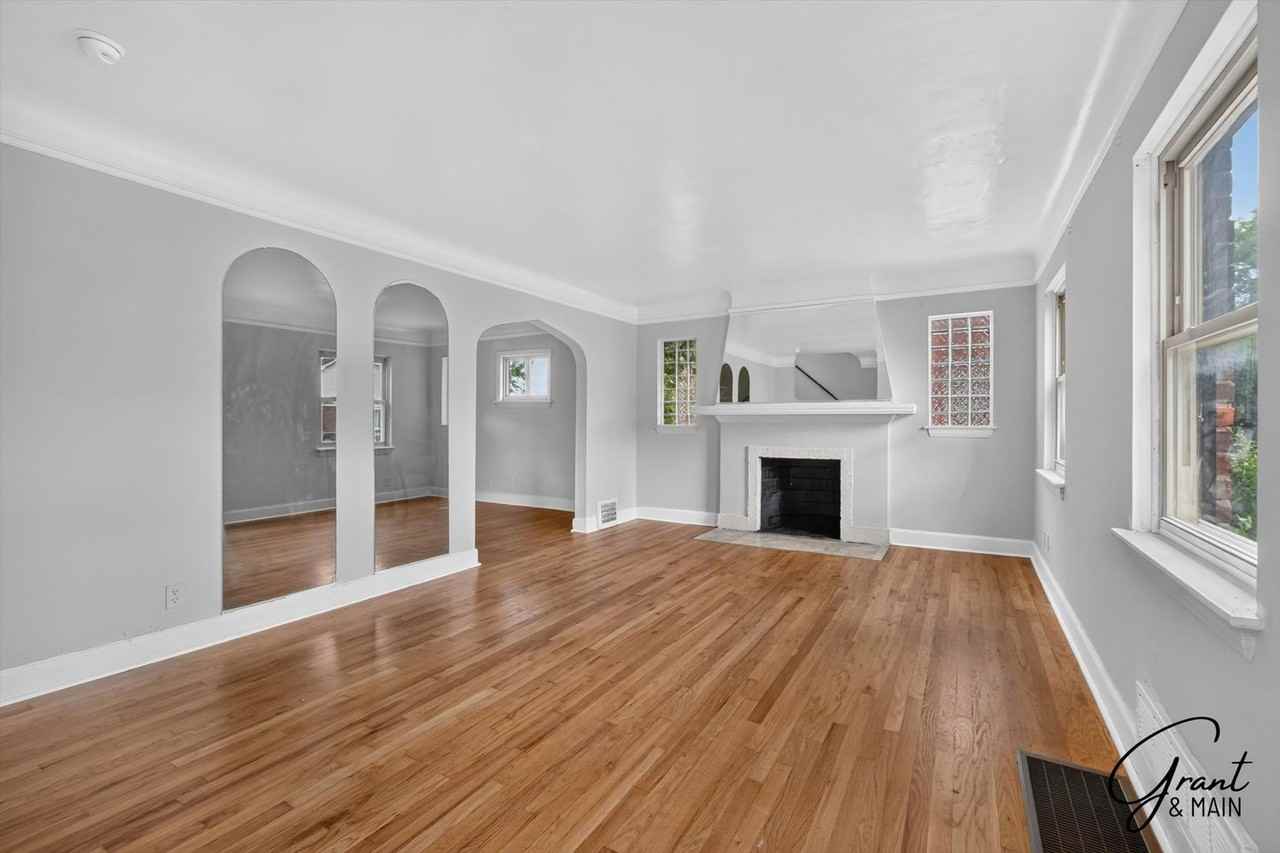 5911 Somerset Ave - Photo 3 of 24