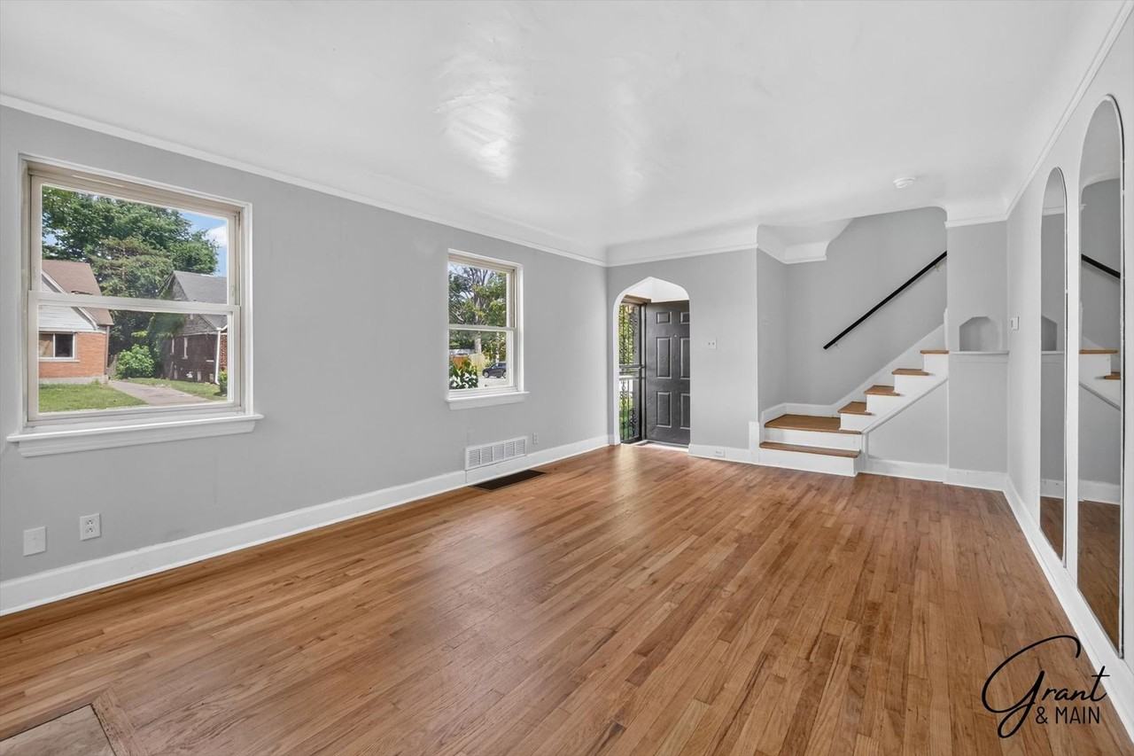 5911 Somerset Ave - Photo 5 of 24