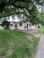 featured image of 1816 Sw Moundview Dr