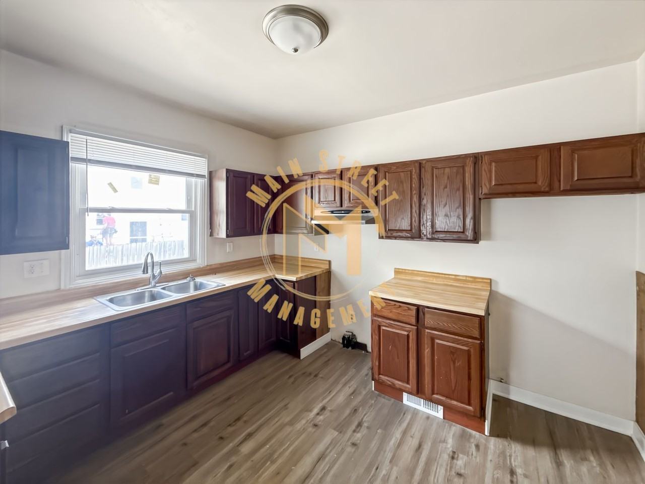 119 Gray St - Photo 3 of 14