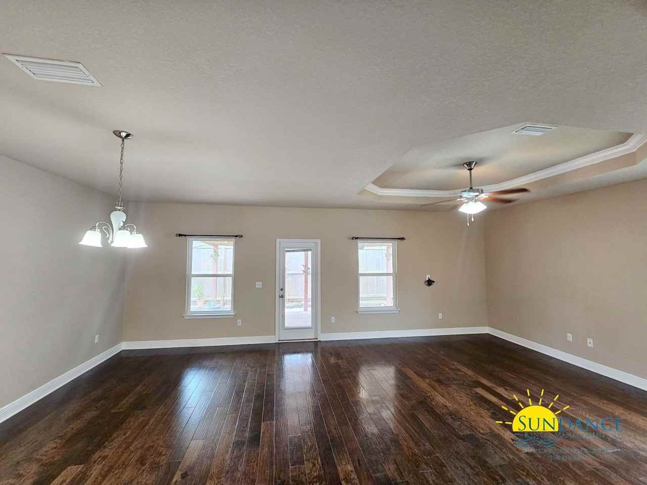 107 Gustaf Dr - Photo 2 of 25