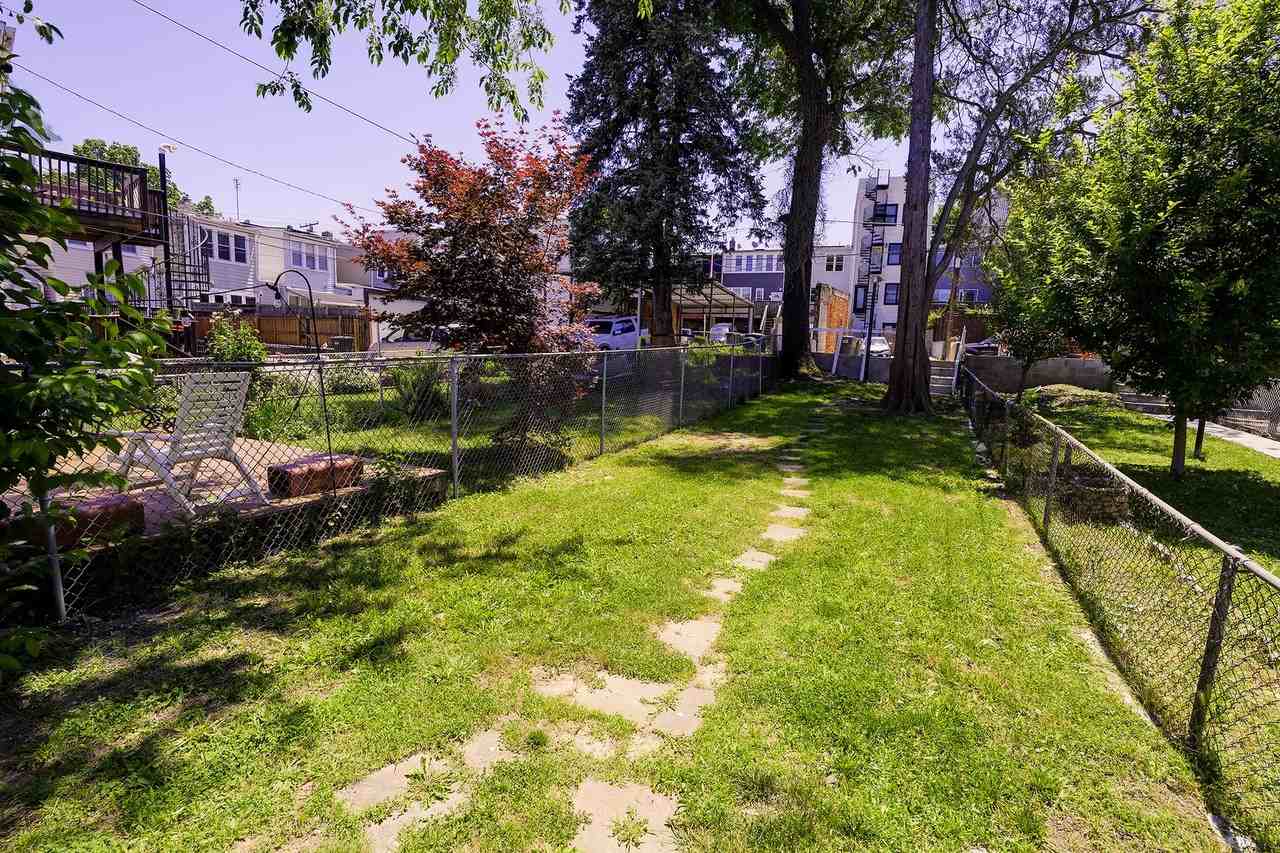 514 Missouri Ave Nw - Photo 4 of 50