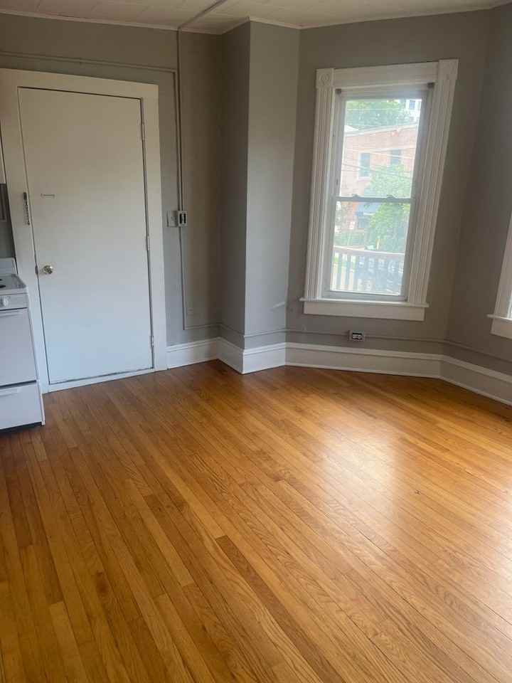 205 Church St - Photo 3 of 7
