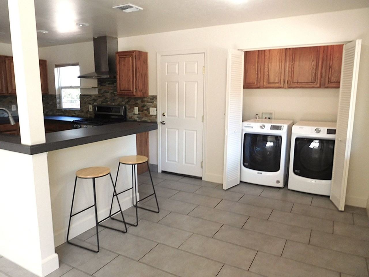 1150 Ralston St - Photo 3 of 15