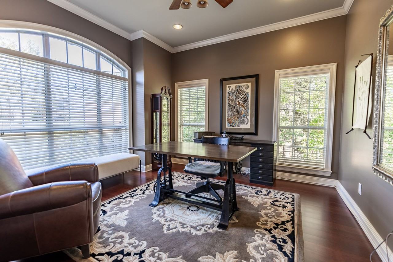 7316 Northbrook Cir - Photo 4 of 42