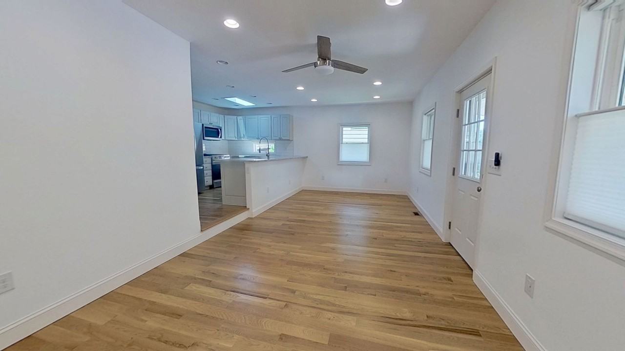 1443 W College Ave - Photo 2 of 8