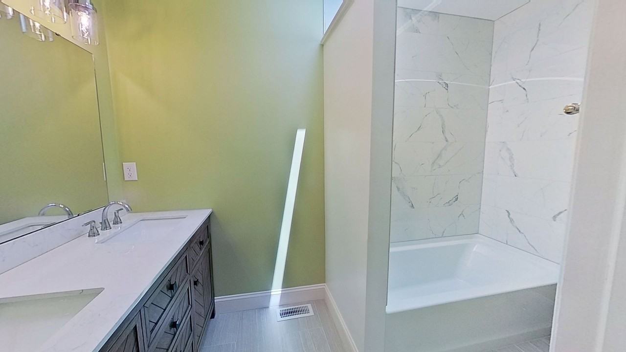 1443 W College Ave - Photo 5 of 8