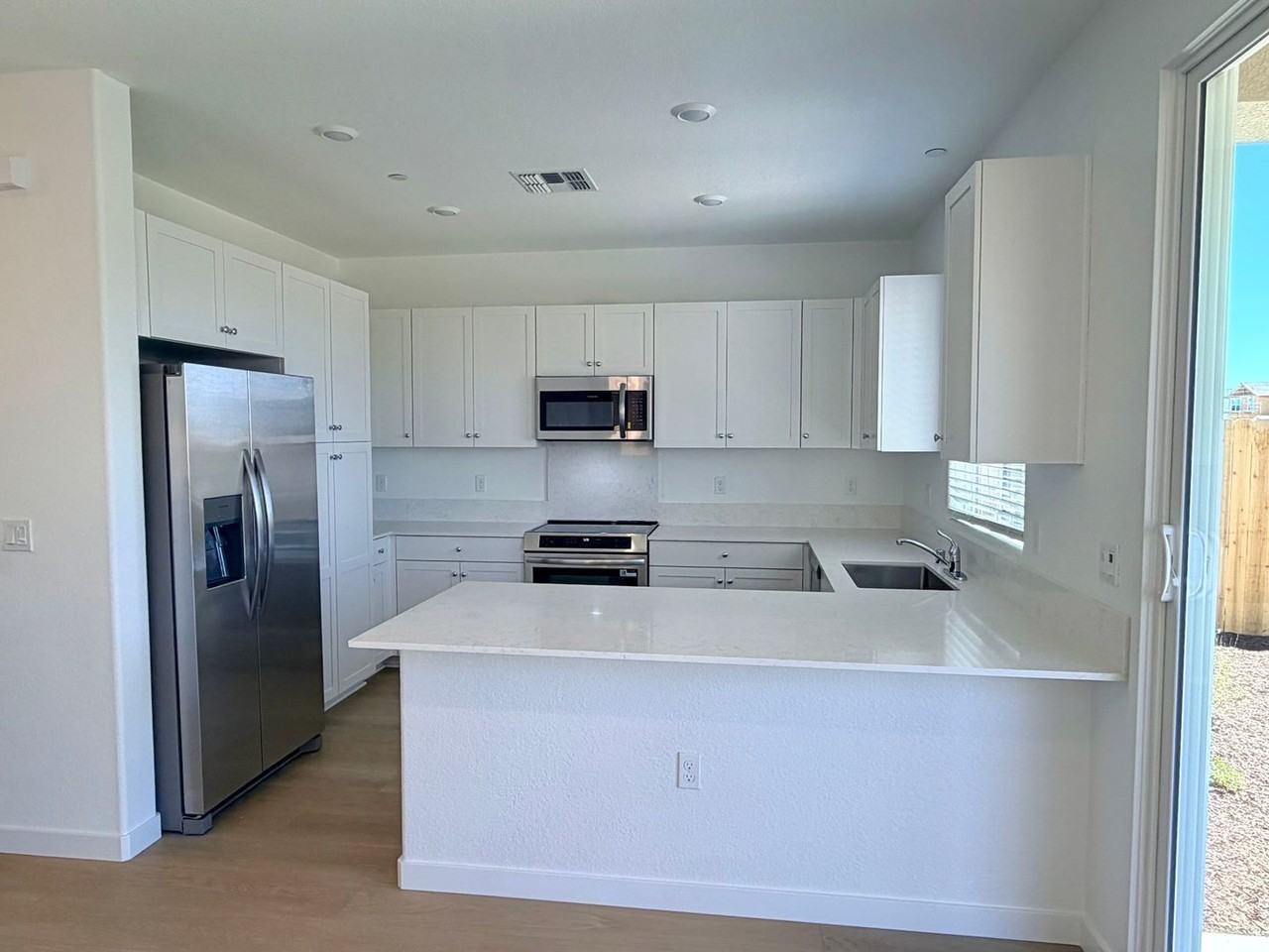 8371 Valpane Way - Photo 5 of 36