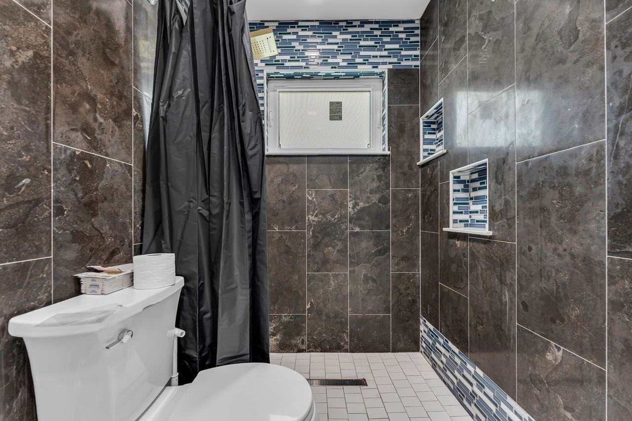 Prospect Gardens Apartments LLC - Photo 5 of 12