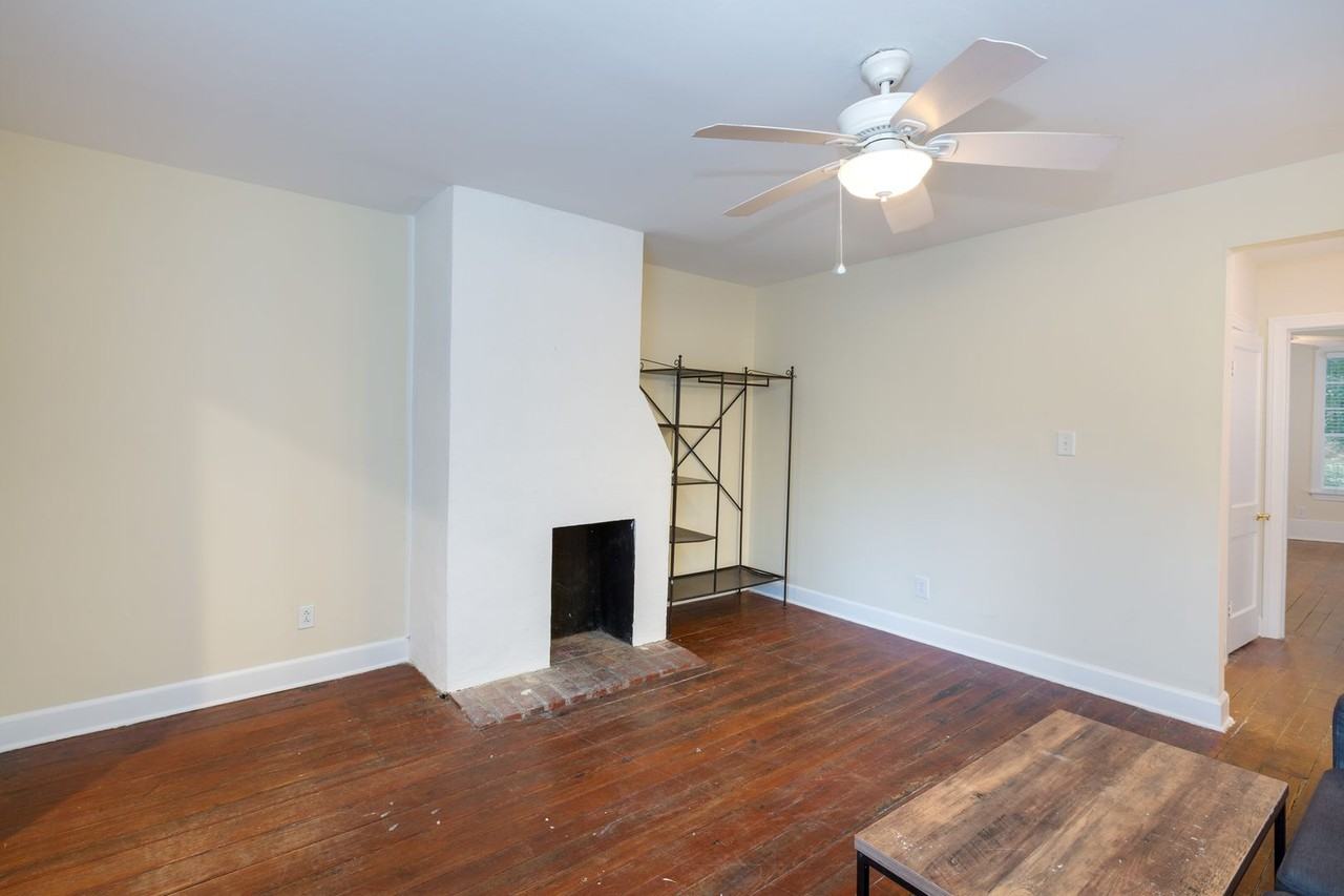 13 Elizabeth St #B - Photo 4 of 16