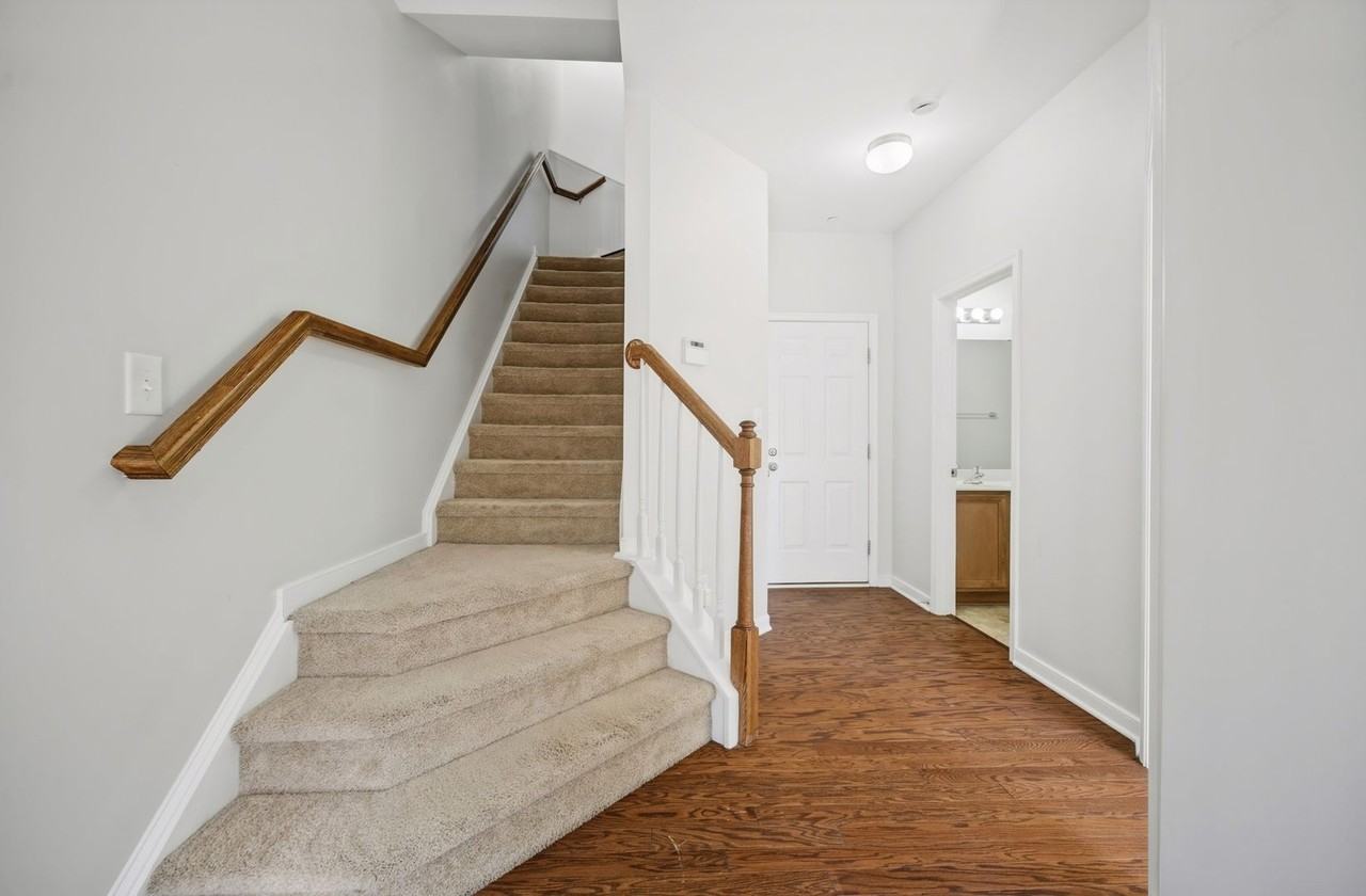 64 Transit Ln - Photo 5 of 36