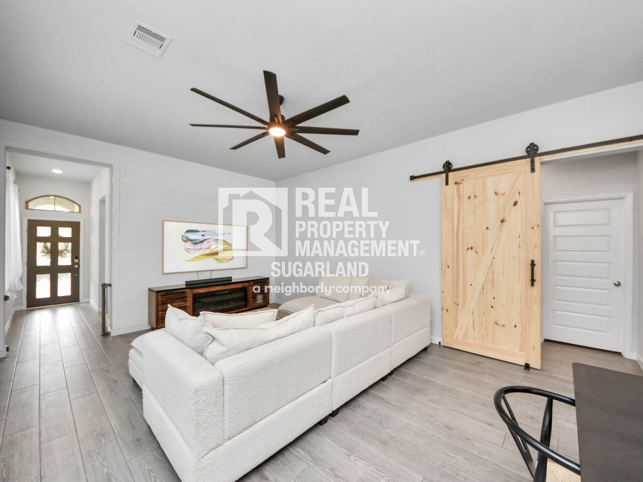 4219 Colony Ln - Photo 2 of 37