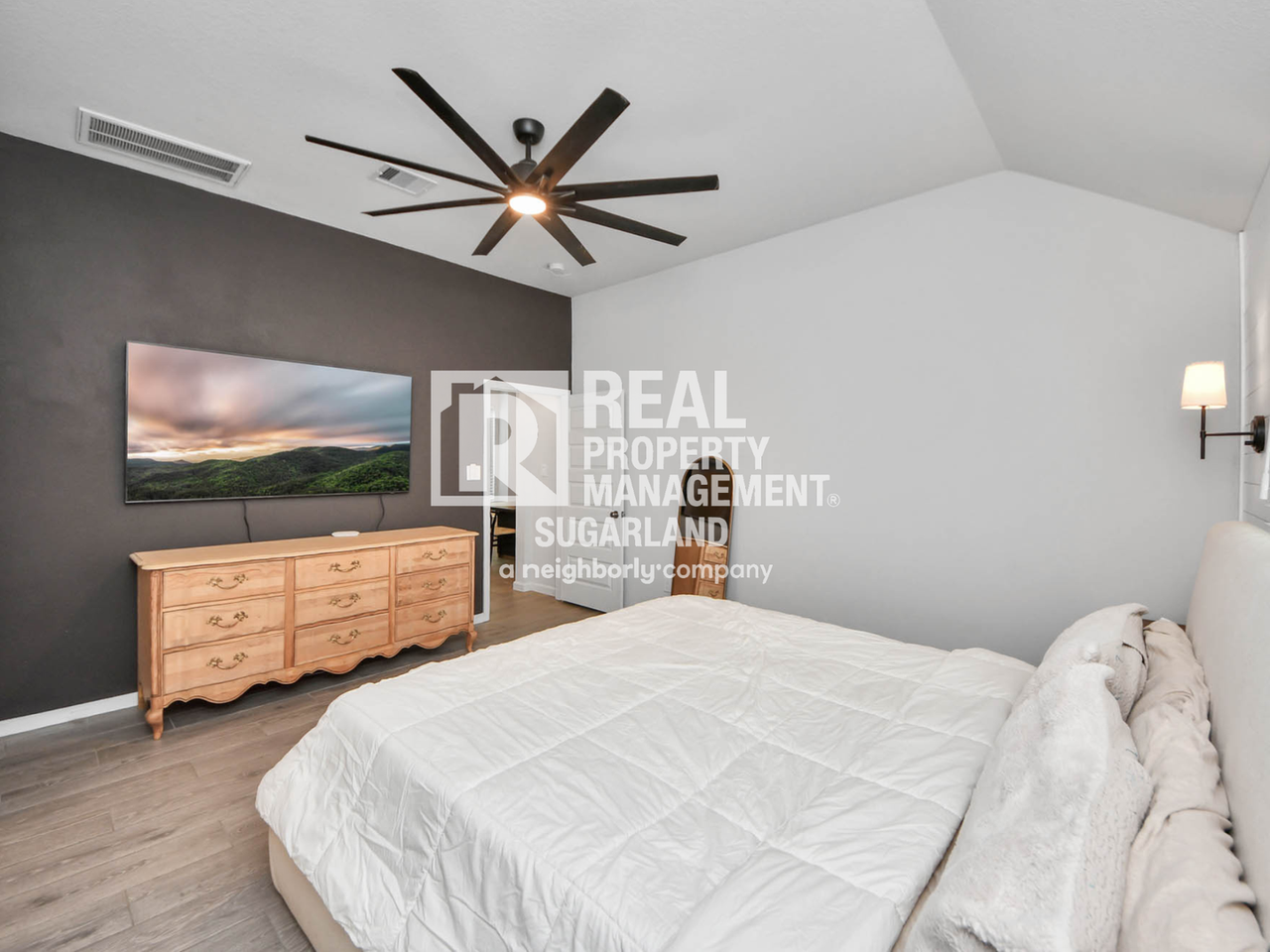 4219 Colony Ln - Photo 7 of 37