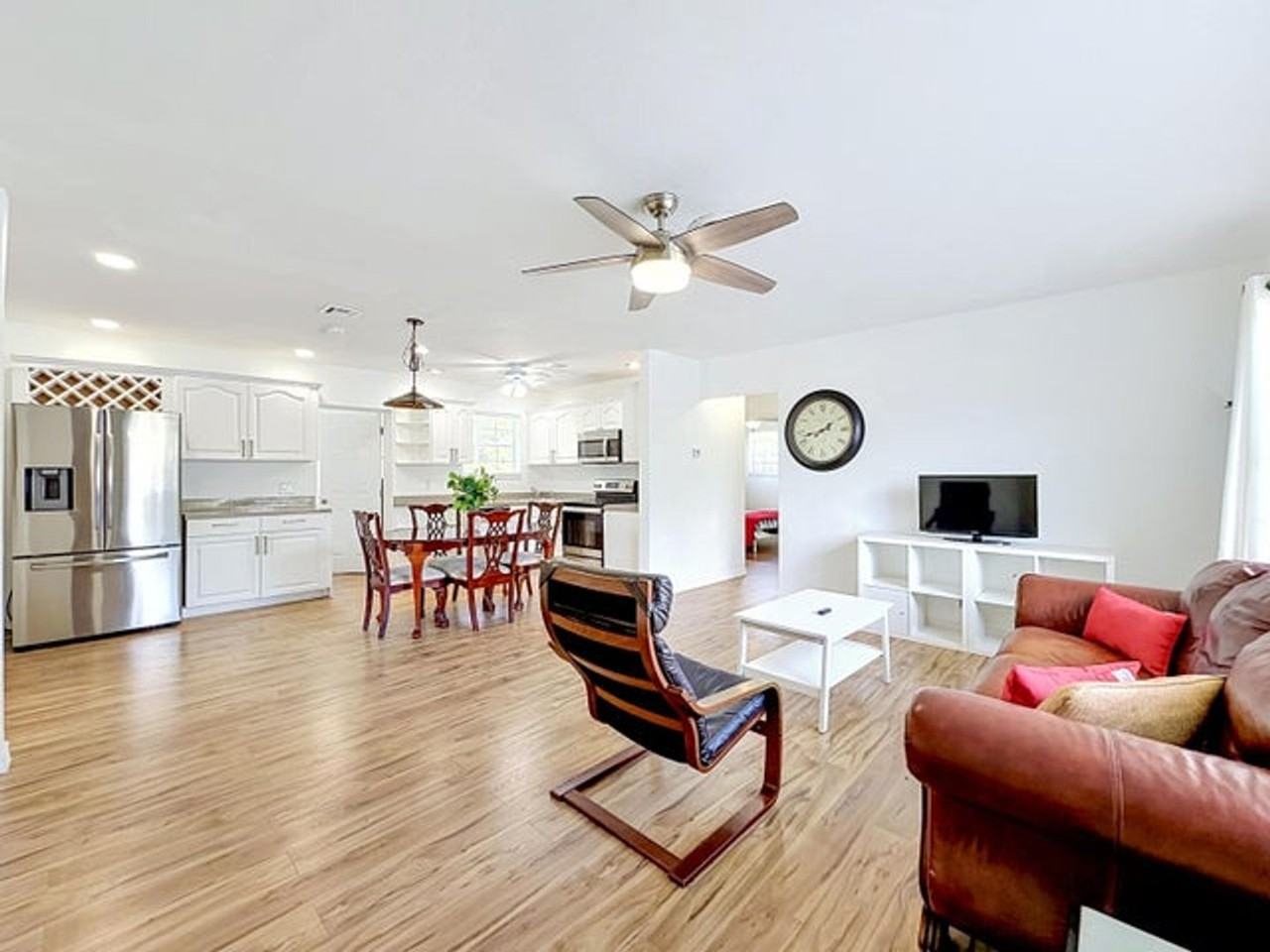 2000 Ne 62nd St - Photo 6 of 19