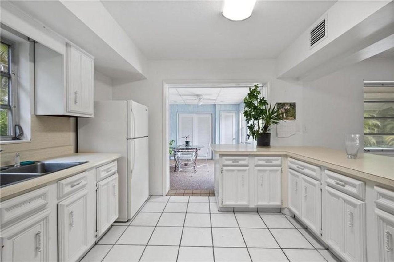 4430 Ne 16th Ter - Photo 5 of 24