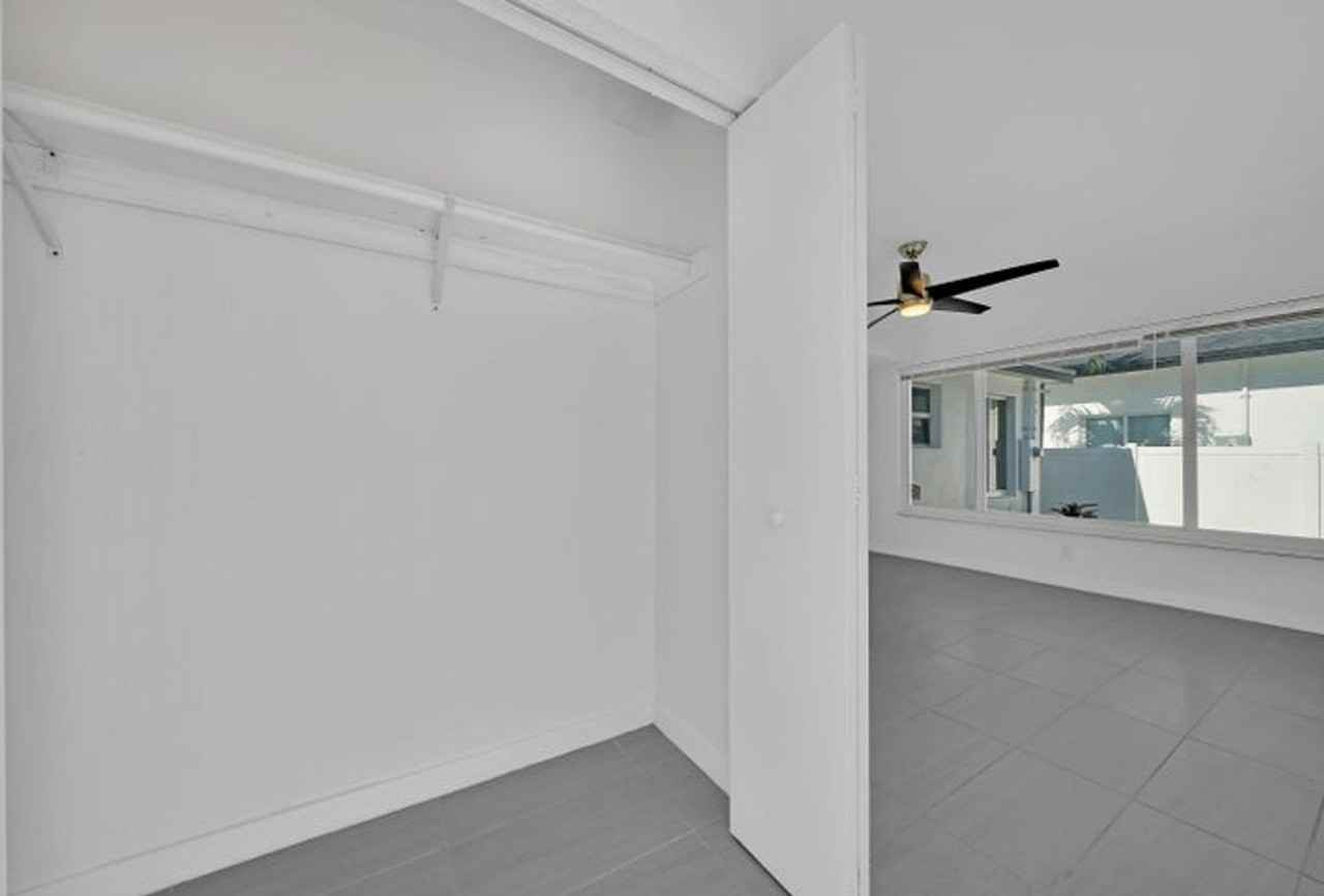 1108 Ne 16th St - Photo 7 of 22