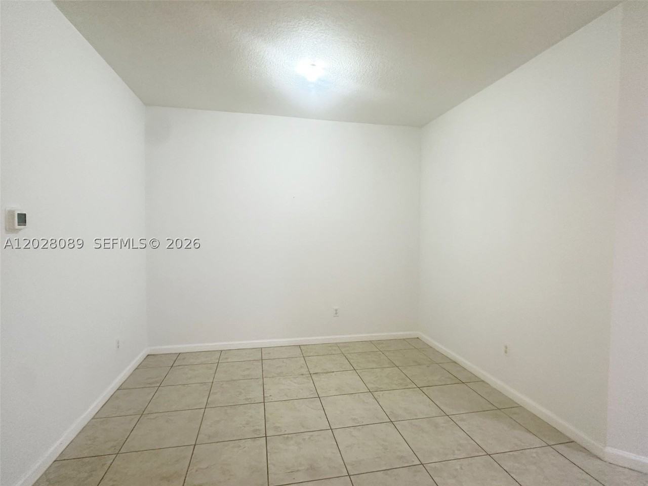 662 Ne 21st Ter - Photo 3 of 33