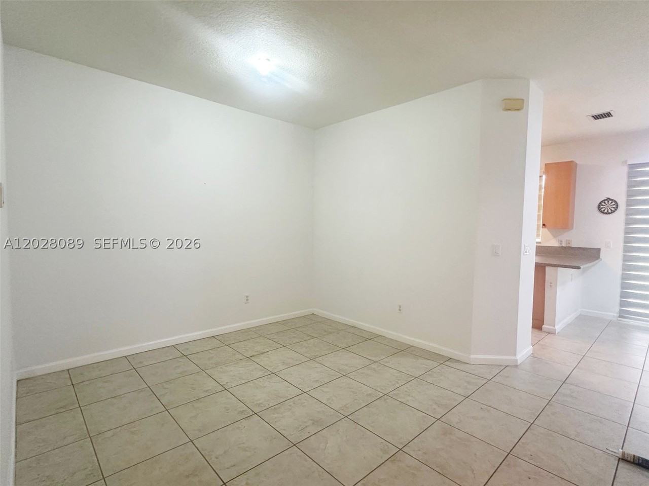 662 Ne 21st Ter - Photo 5 of 33