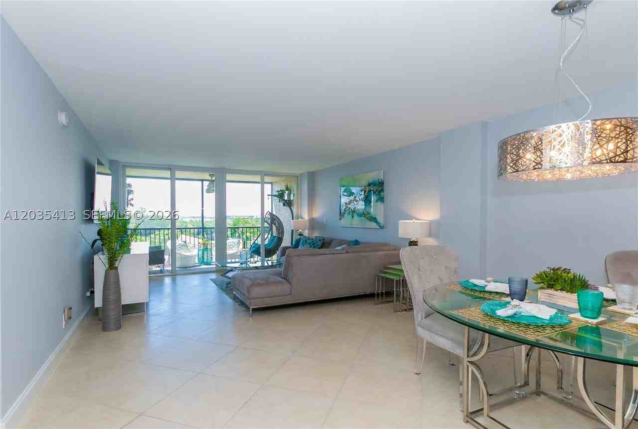 14 Royal Palm Way #601 - Photo 4 of 18