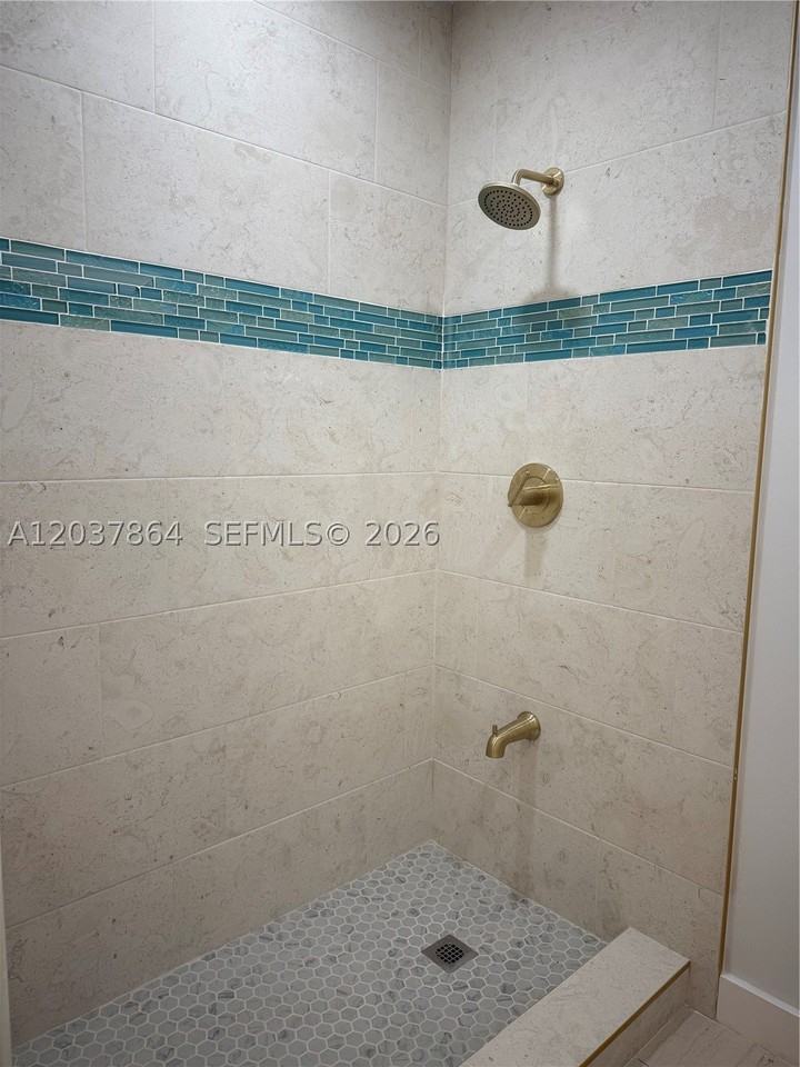 10532 Sw 112th Ave - Photo 5 of 10