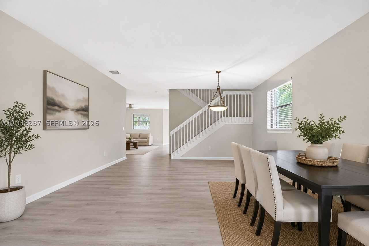 11765 Sw 154th Pl - Photo 5 of 47