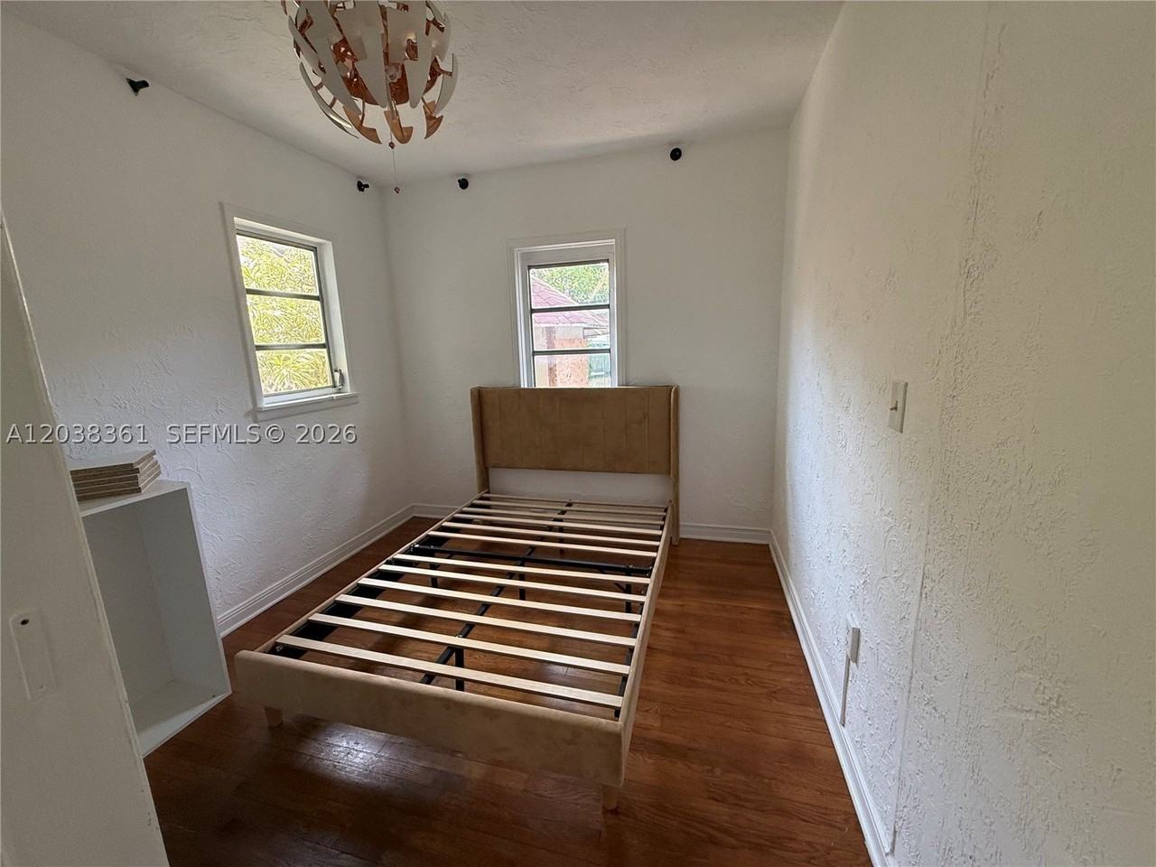1719 Hayes St - Photo 6 of 11