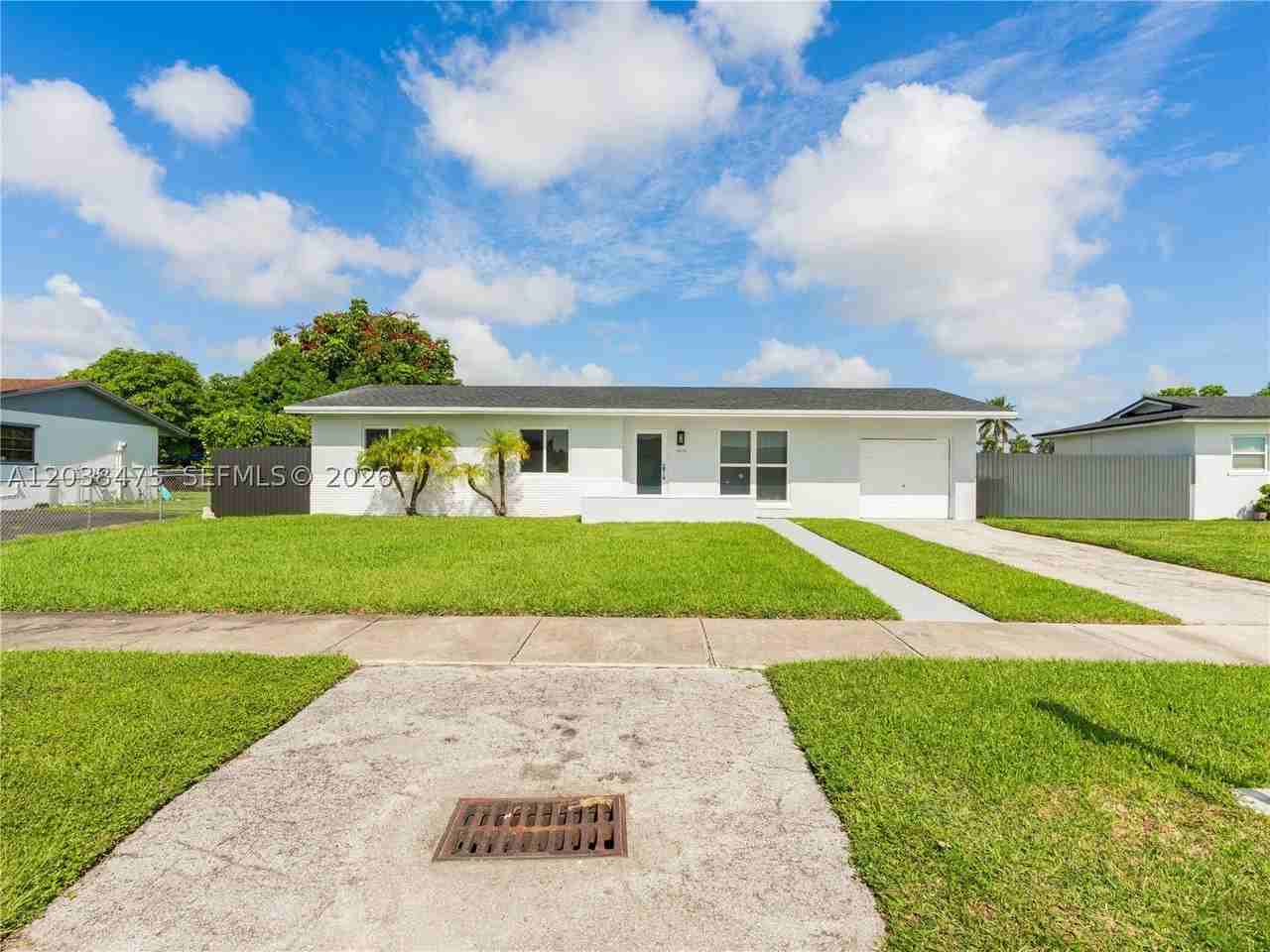 14414 Sw 105th Ct #0 - Photo 3 of 24