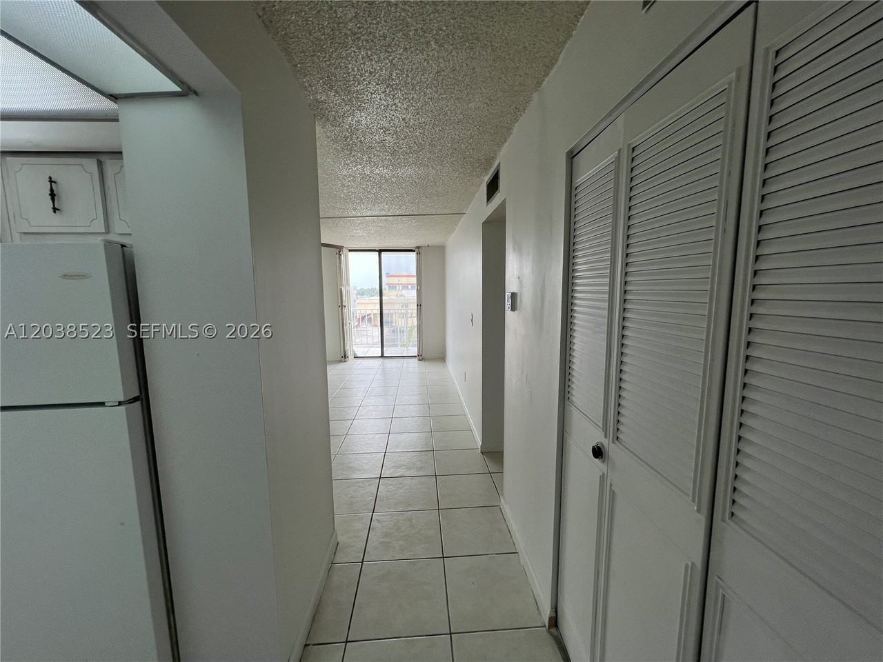 920 Ne 169th St #504 - Photo 7 of 9