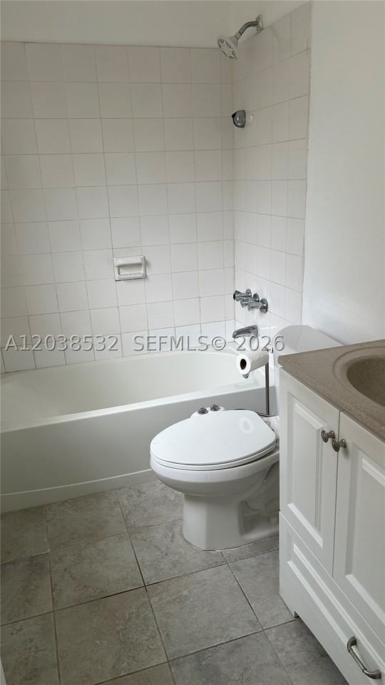 9962 Sw 88th St #712-7 - Photo 4 of 15