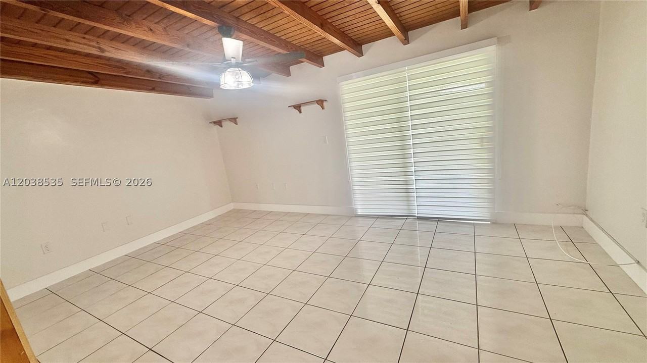 11952 Sw 37th Ter - Photo 7 of 22