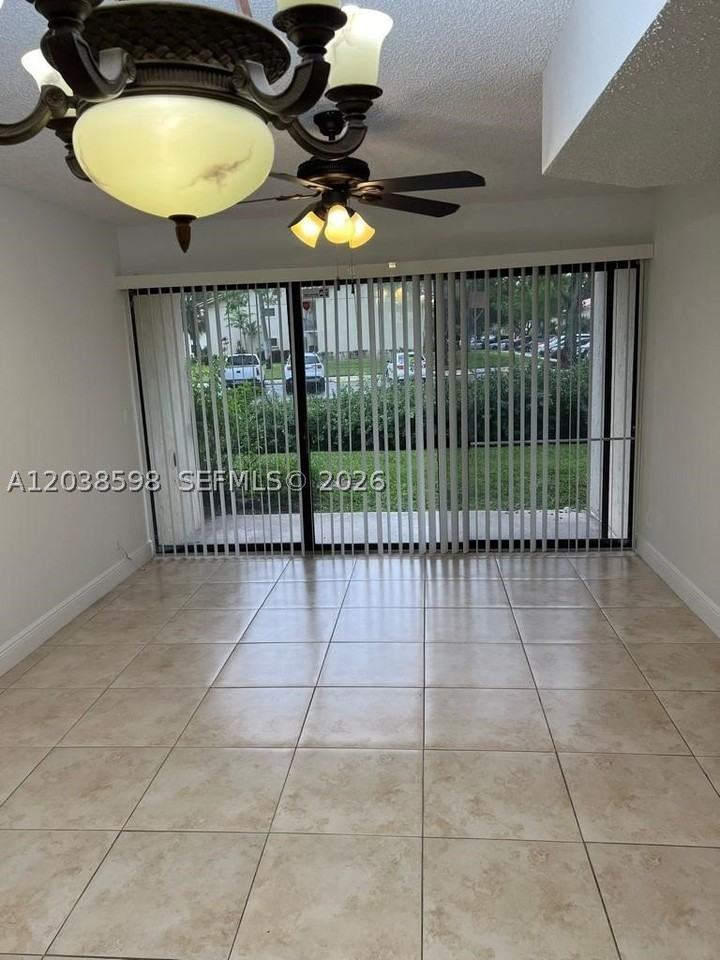 1561 Balfour Point Dr #B - Photo 5 of 22