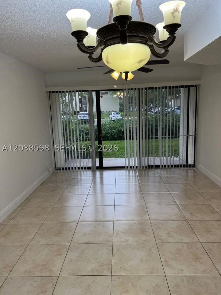 1561 Balfour Point Dr #B - Photo 6 of 22