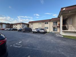 featured image of 1275 W 35th St #32B