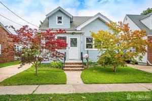 featured image of 48 Johnson Pl