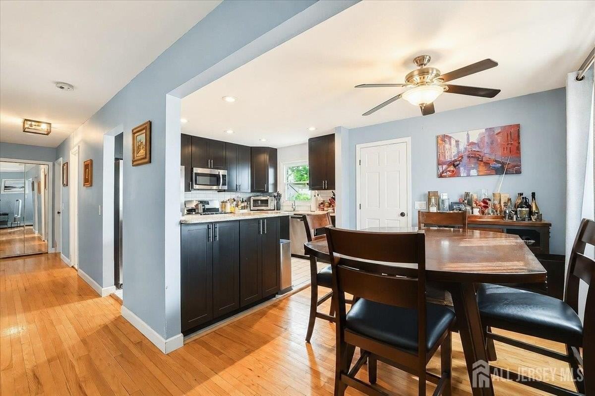 455 W Smith St #1 - Photo 4 of 16