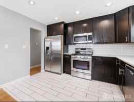 featured image of 445 W Smith St #2