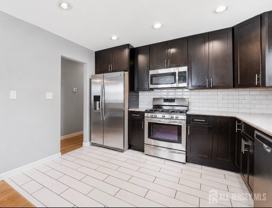 445 W Smith St #2 - Photo 1 of 1