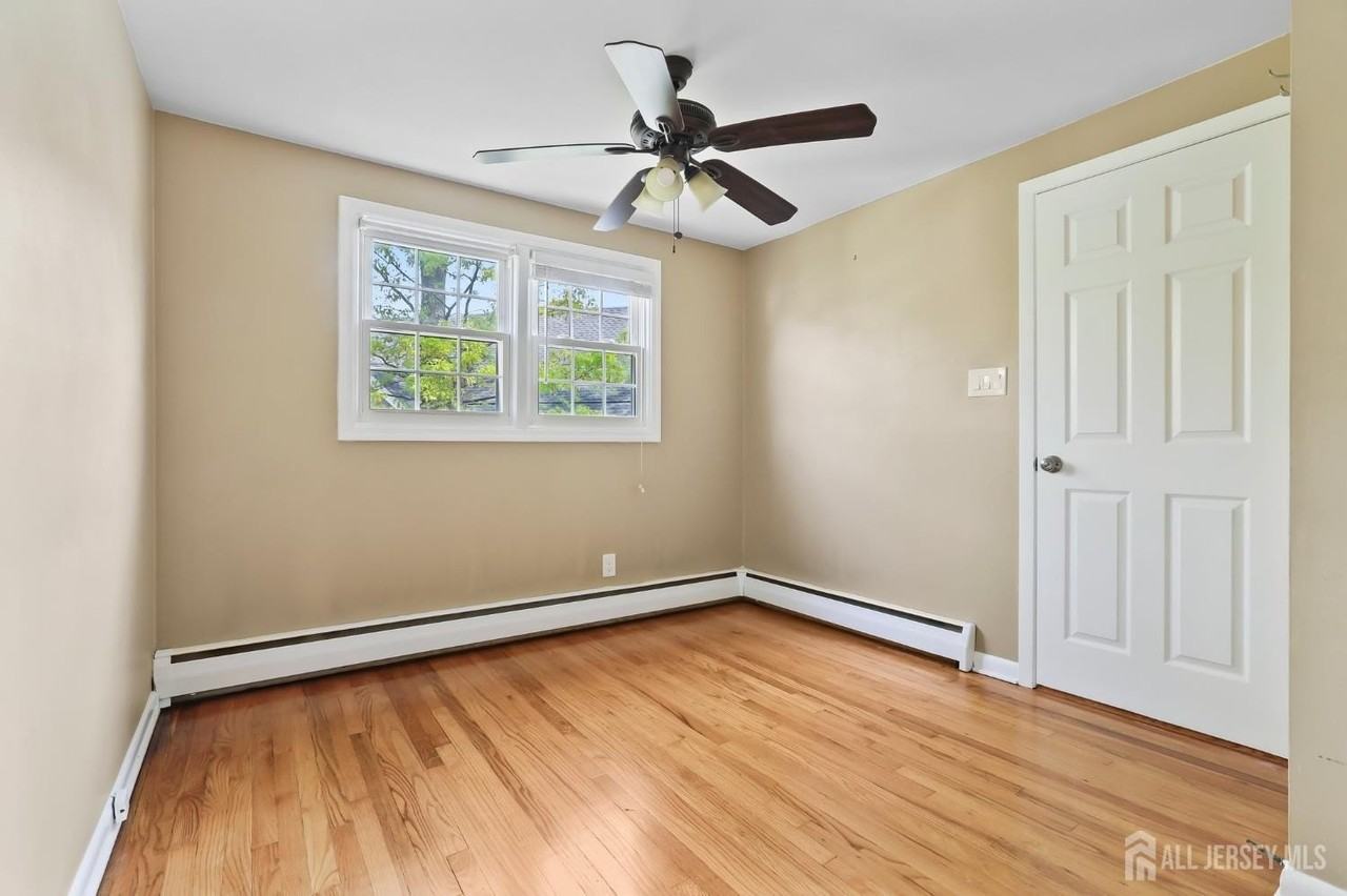 445 W Smith St #2 - Photo 3 of 12