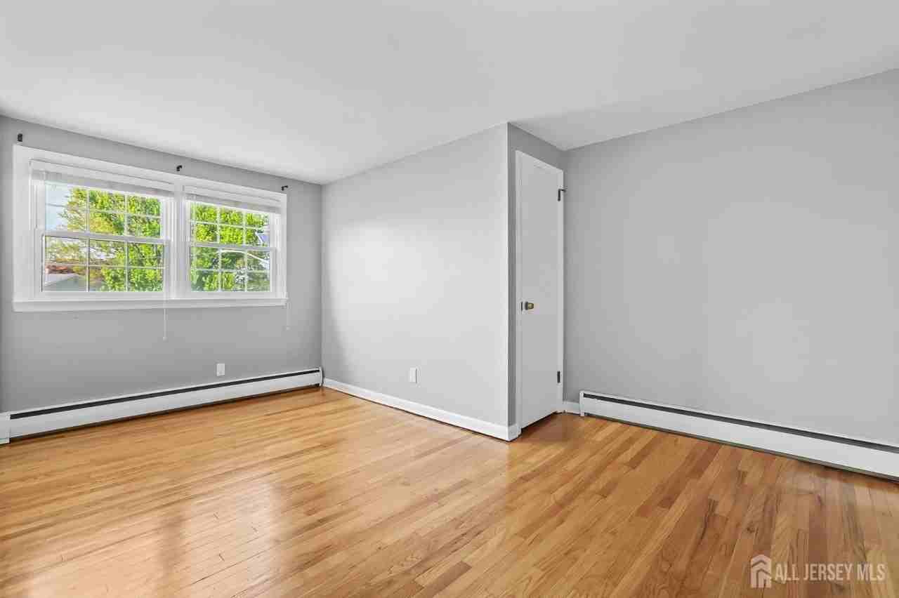 445 W Smith St #2 - Photo 4 of 12