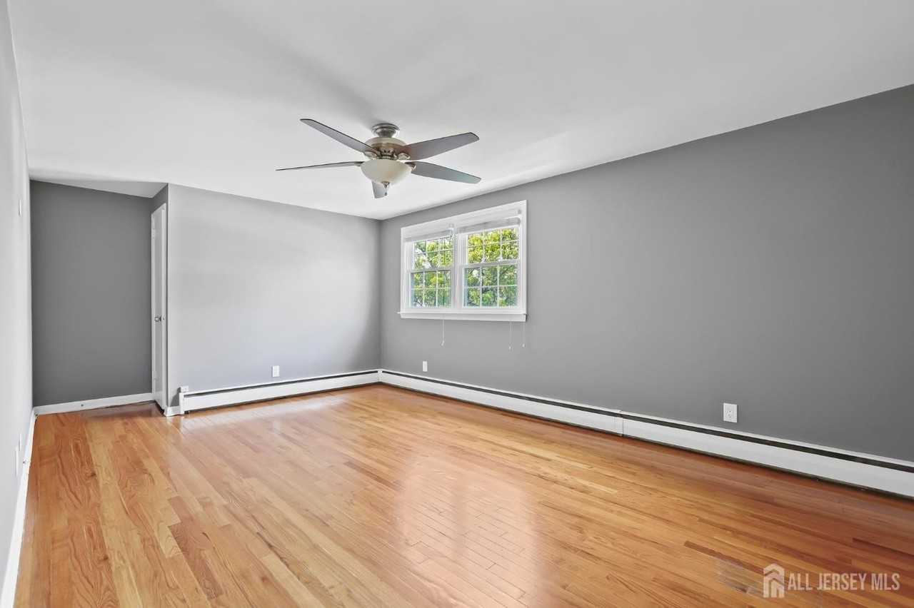 445 W Smith St #2 - Photo 6 of 12